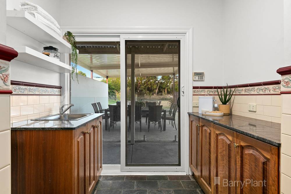 60 Earlston Circuit, Cranbourne, VIC 3977