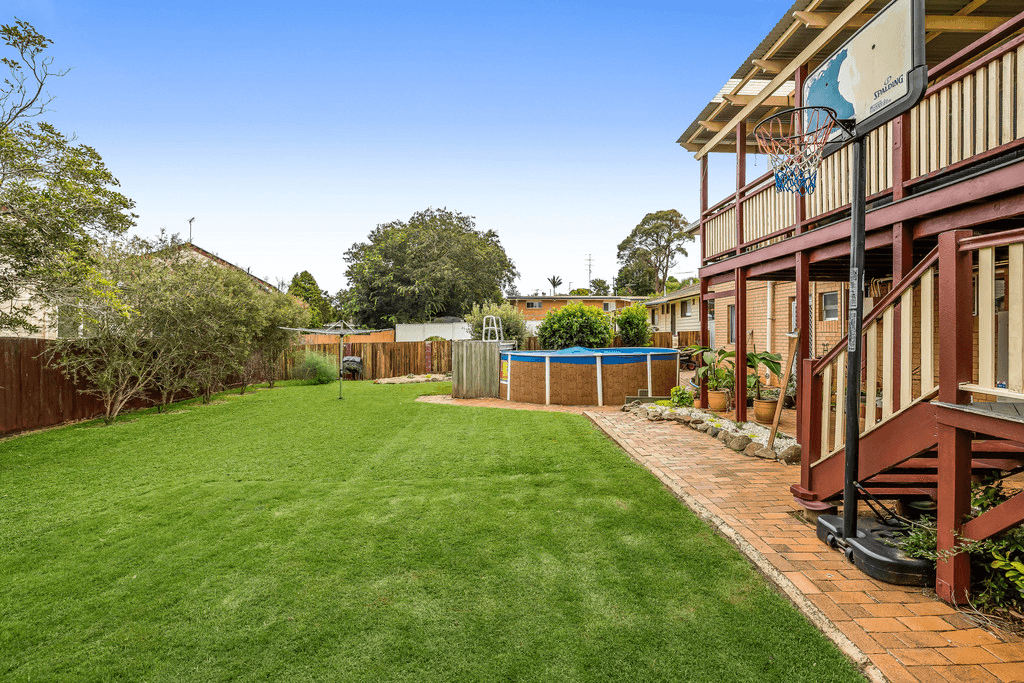 12 Debra Street, CENTENARY HEIGHTS, QLD 4350