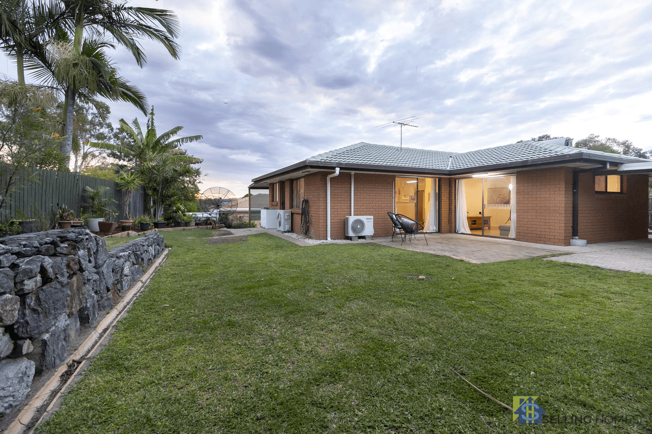 17 Galleon St, Jamboree Heights, QLD 4074