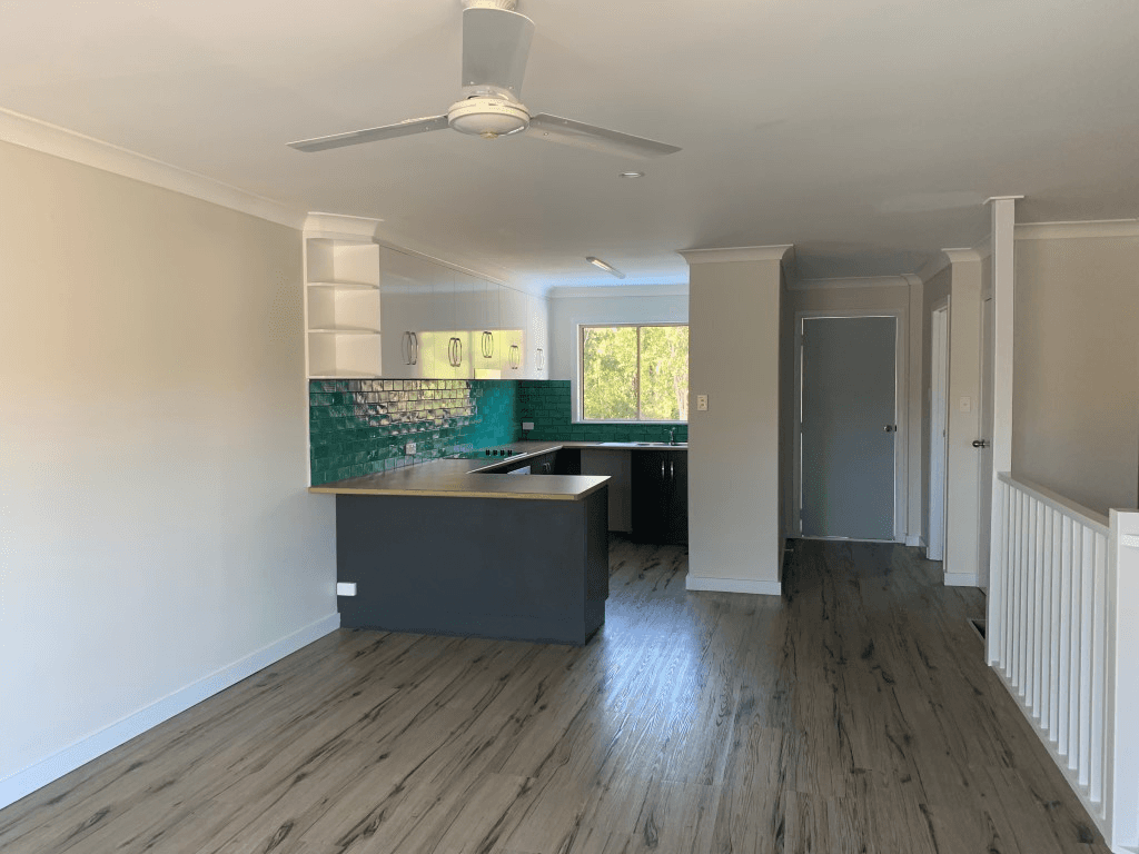 2/30 Marine Parade, MIDGE POINT, QLD 4799