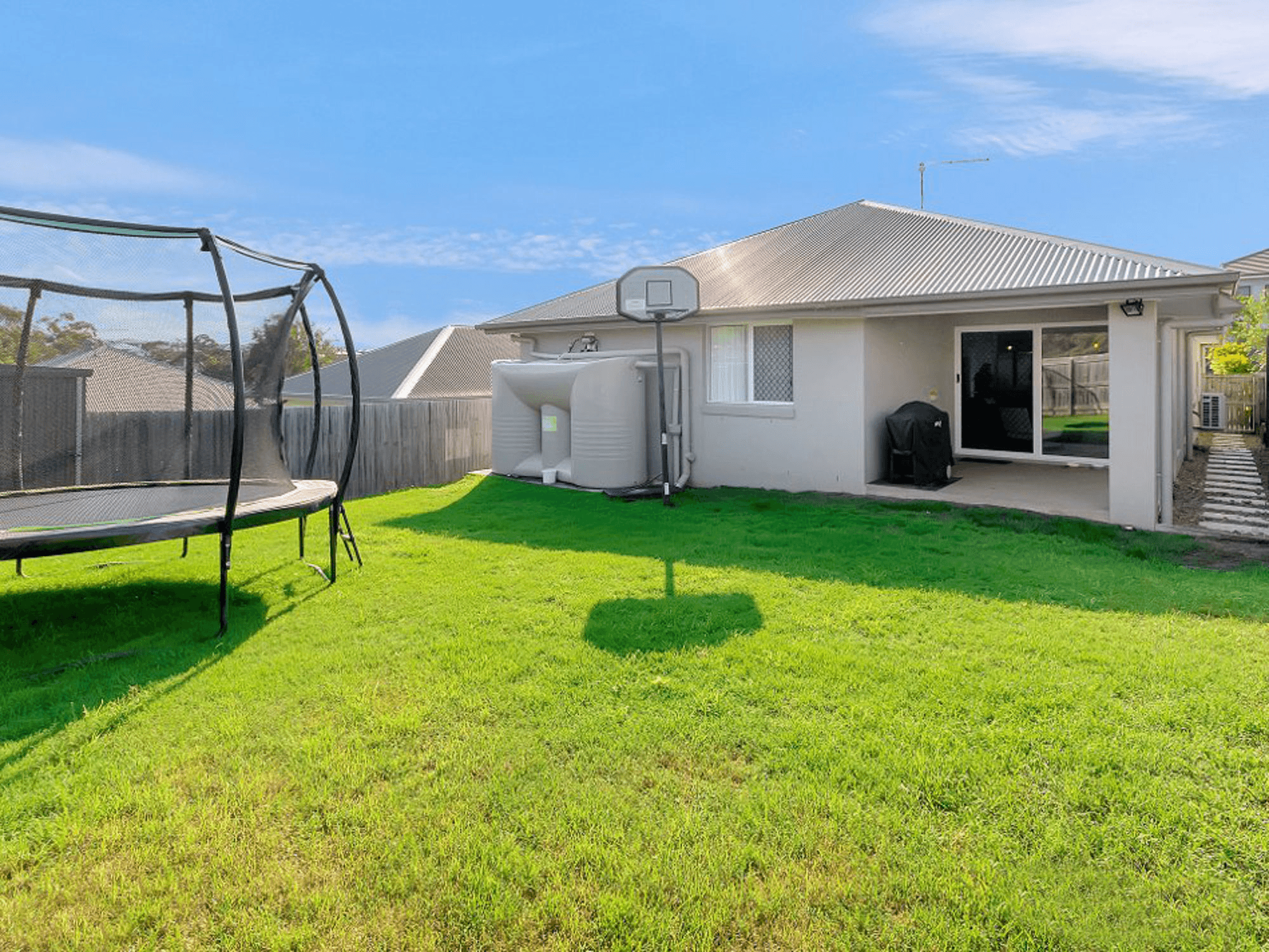 5 Laguna Crescent, SPRINGFIELD LAKES, QLD 4300