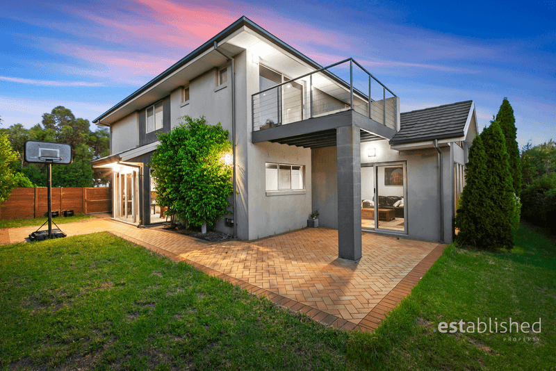 11 Springbrook Place, SANCTUARY LAKES, VIC 3030