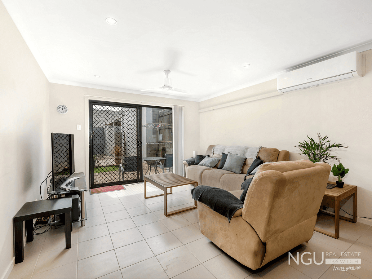 2/59 Glorious Promenade, Redbank Plains, QLD 4301