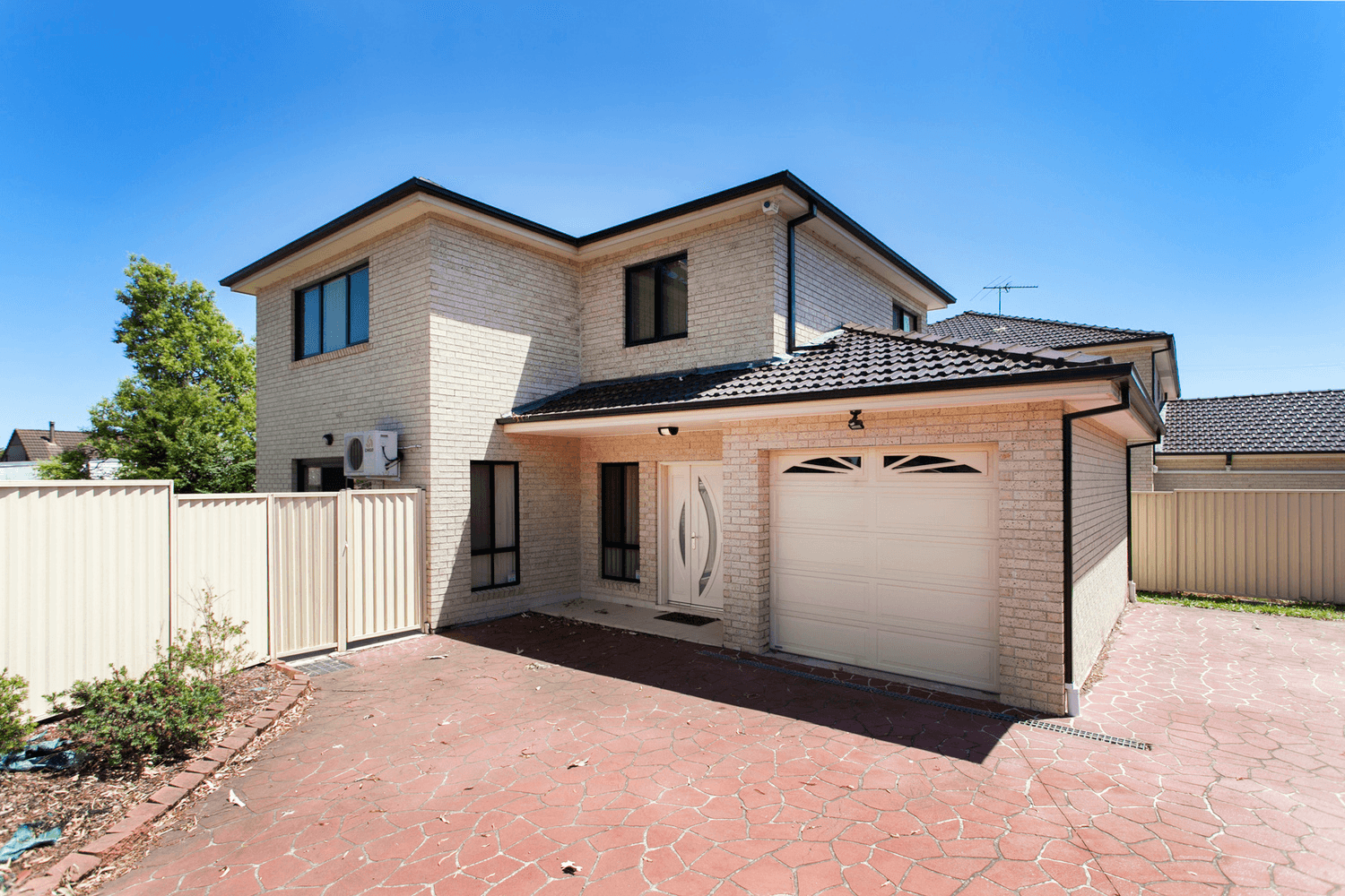 2A Park Road, East Hills, NSW 2213