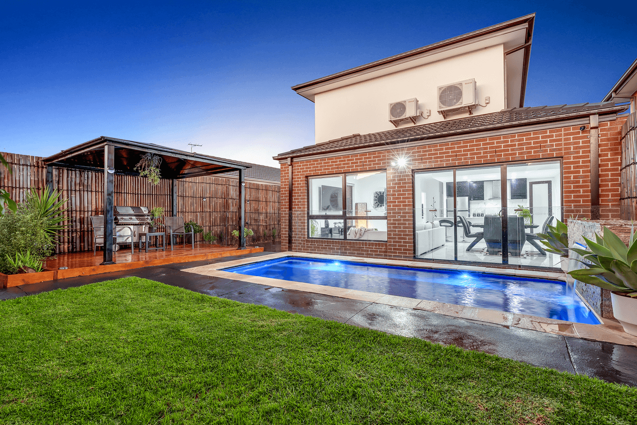 7 Monticiano Road, FRASER RISE, VIC 3336