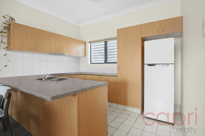 8/12-14 Bradford Street, LABRADOR, QLD 4215