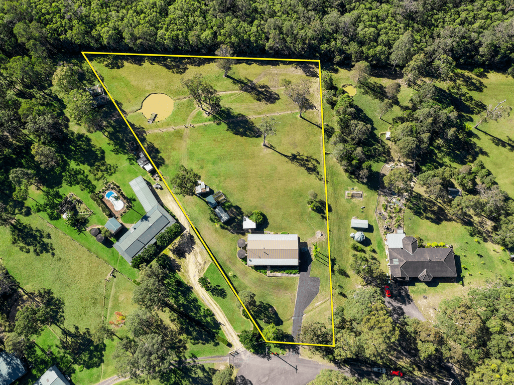 4 Carlyle Close, JILLIBY, NSW 2259