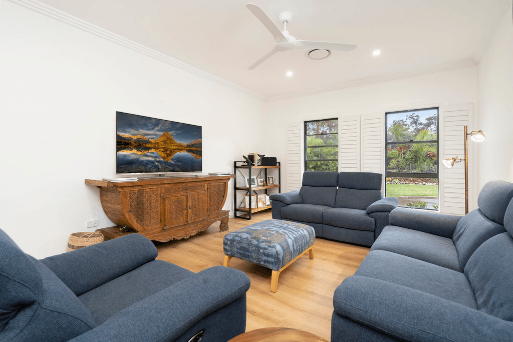 10 Carron Close, ARAKOON, NSW 2431