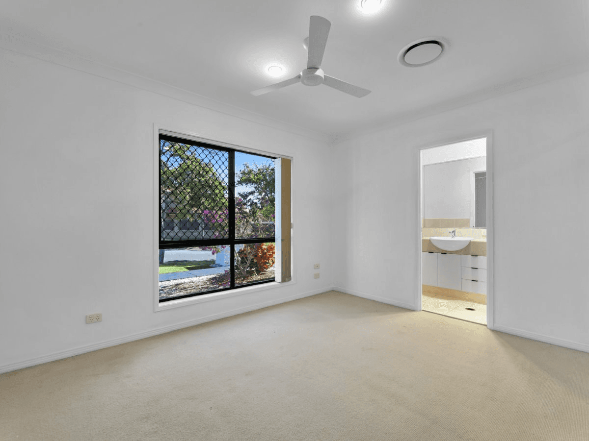 12 Torrey Place, ROBINA, QLD 4226