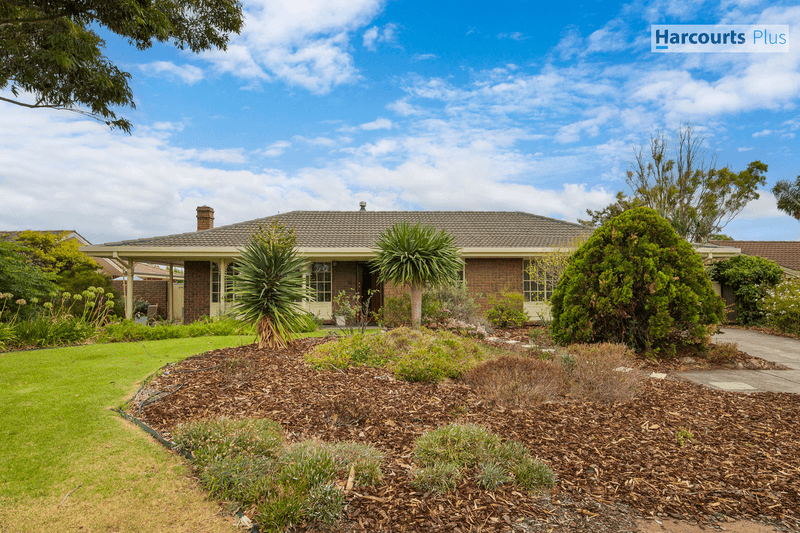 13 Caswell Drive, HALLETT COVE, SA 5158