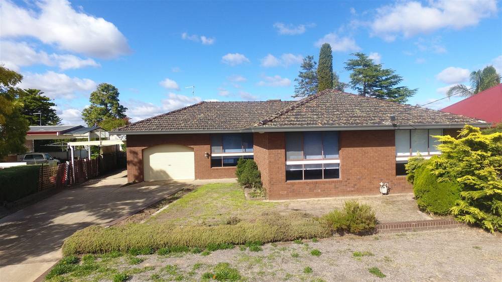 8 Stone Street, STAWELL, VIC 3380
