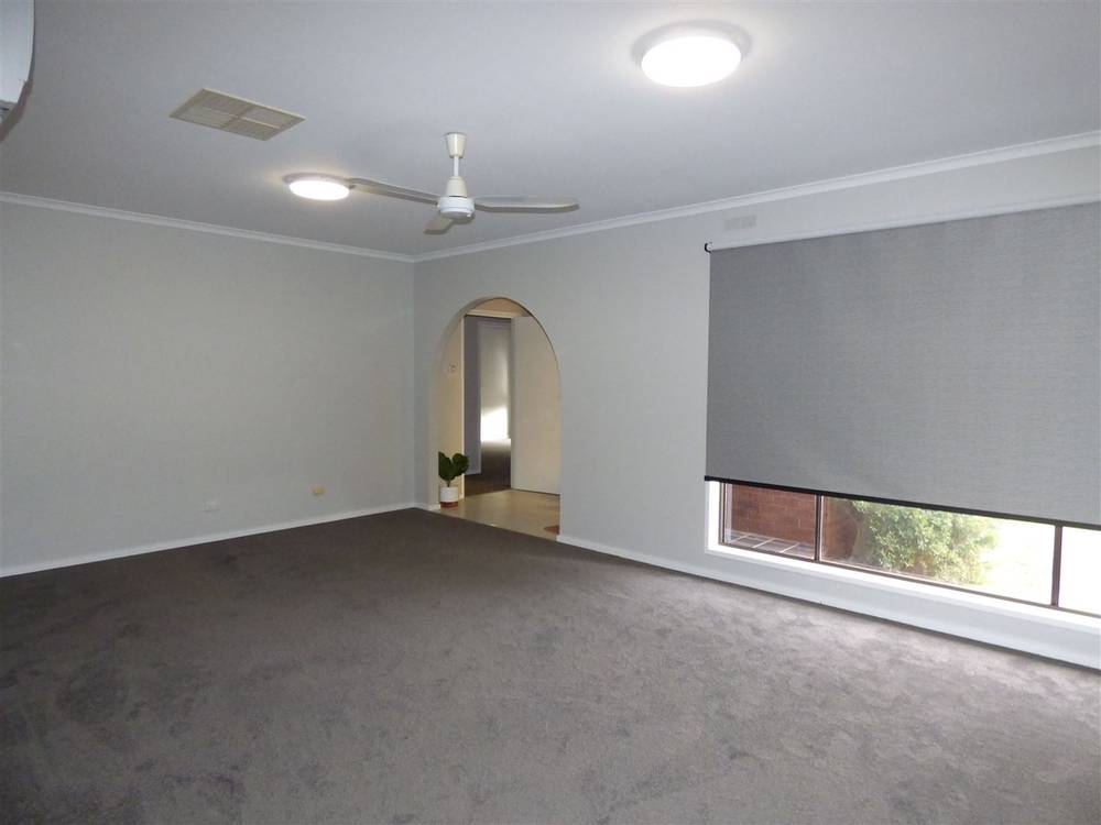 8 Stone Street, STAWELL, VIC 3380