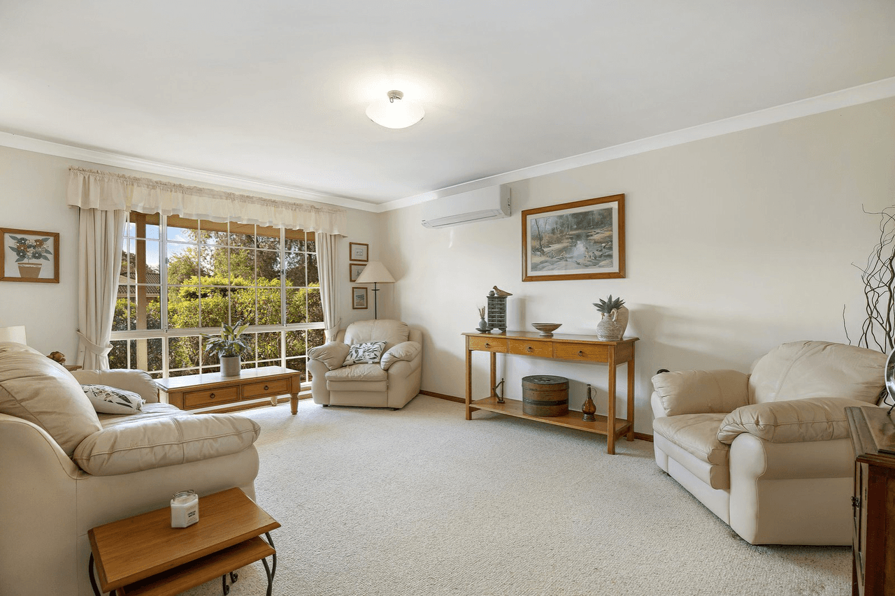 2/6 Donna Close, LISAROW, NSW 2250