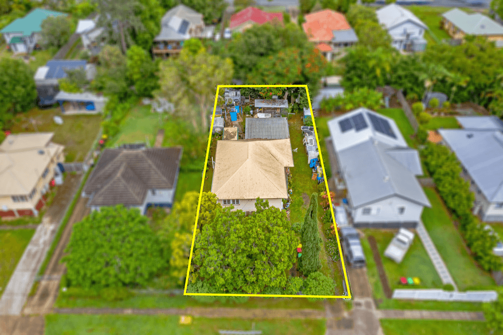 19 Vickers Street, CARINA HEIGHTS, QLD 4152