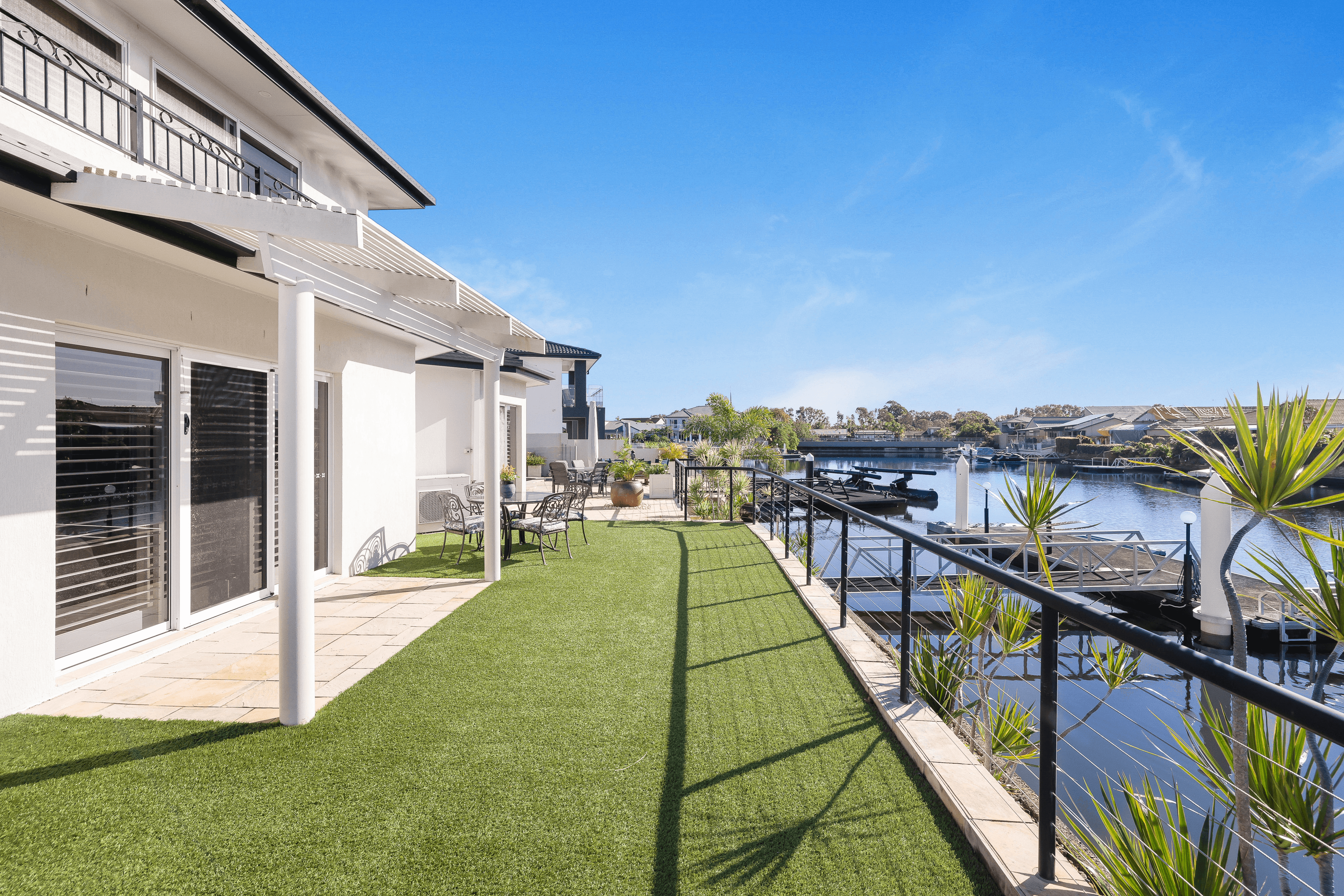 153 Pebble Beach Drive, RUNAWAY BAY, QLD 4216