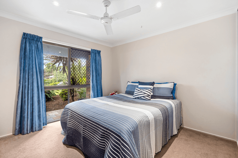 47 Westminster Boulevard, ELANORA, QLD 4221