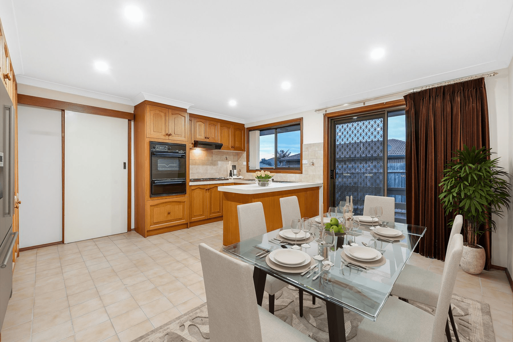 2/1316 Heatherton Road, NOBLE PARK, VIC 3174