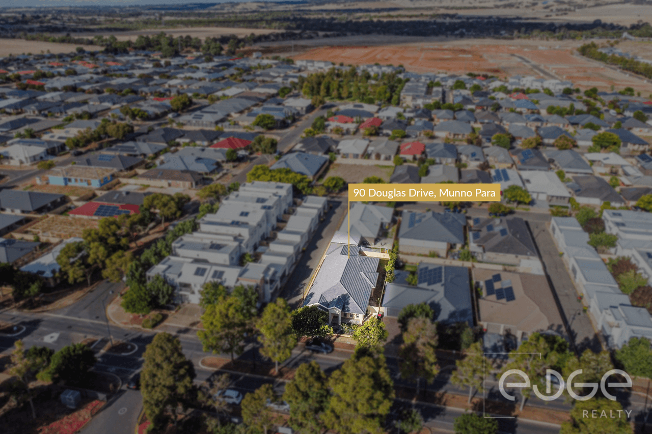 90 Douglas Drive, MUNNO PARA, SA 5115