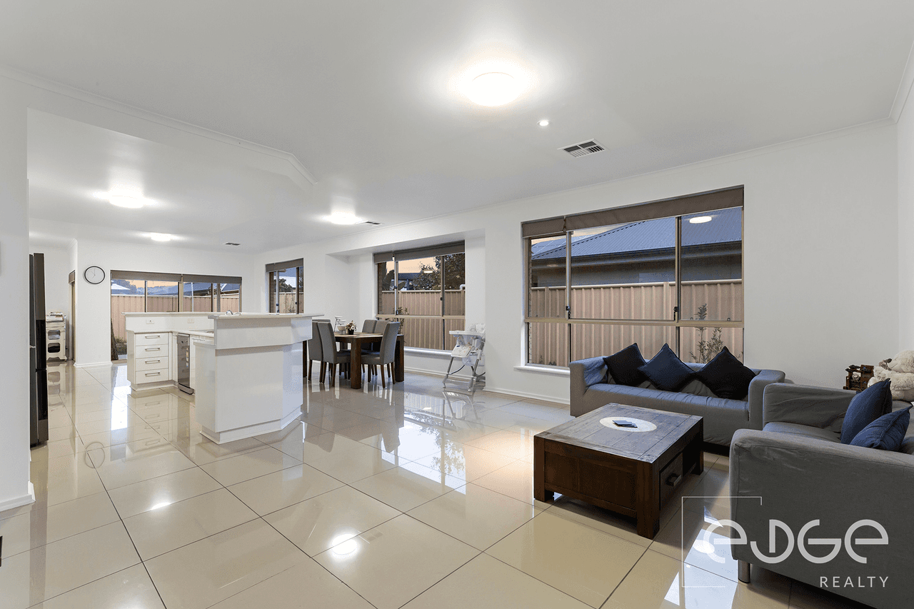 90 Douglas Drive, MUNNO PARA, SA 5115