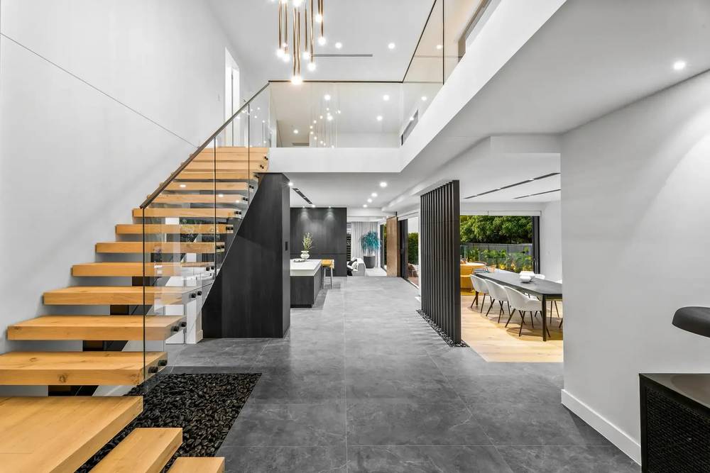 5 Maxwell Brown Drive, Southport, QLD 4215