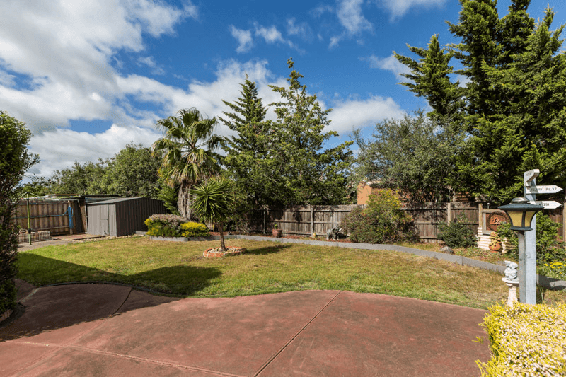 35 Stanley Crescent, Brookfield, VIC 3338