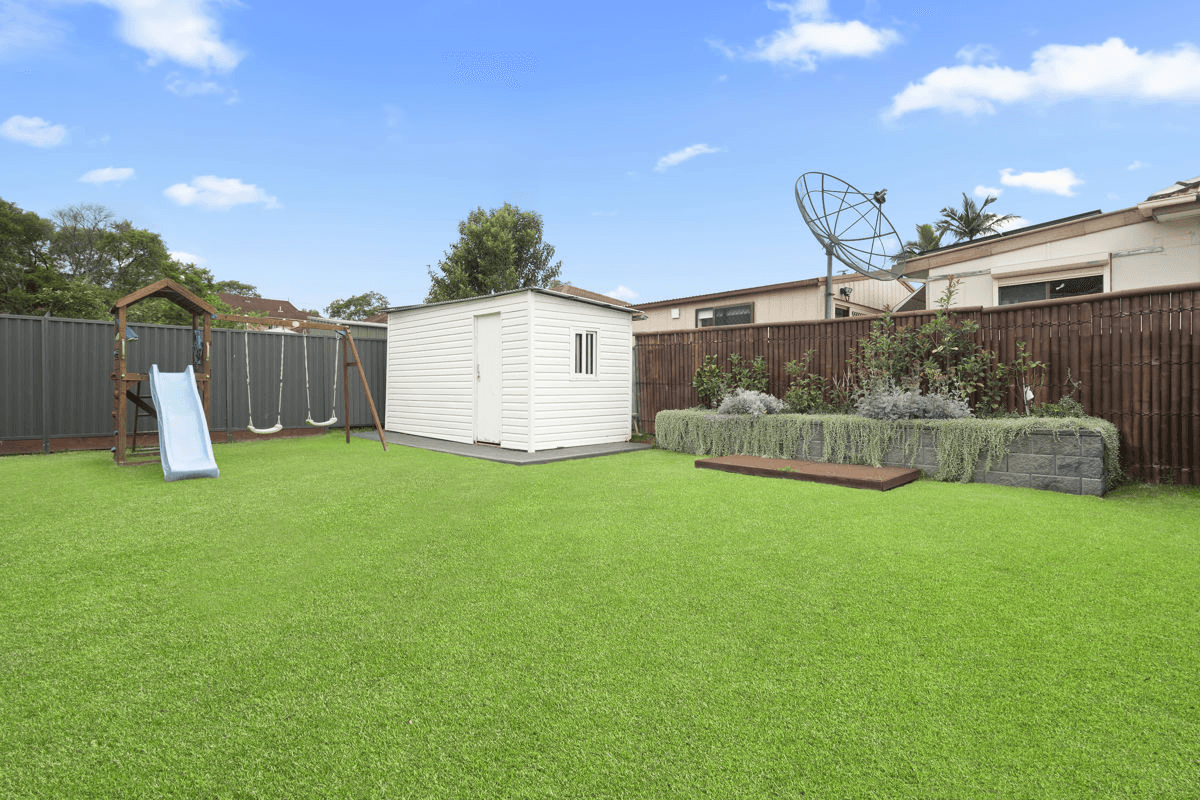 4 Matthew Street, MERRYLANDS, NSW 2160