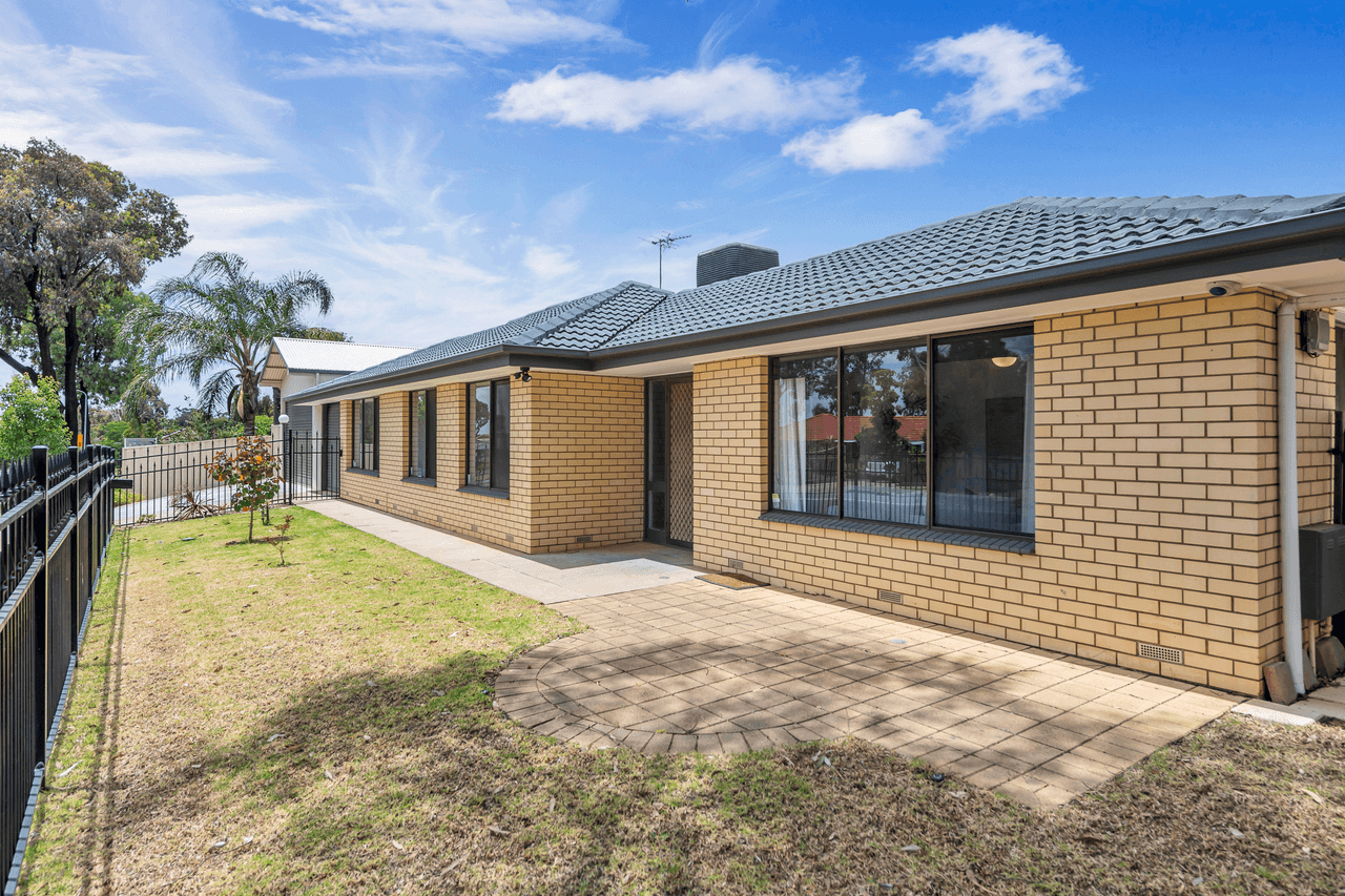 88 Canterbury Drive, SALISBURY HEIGHTS, SA 5109