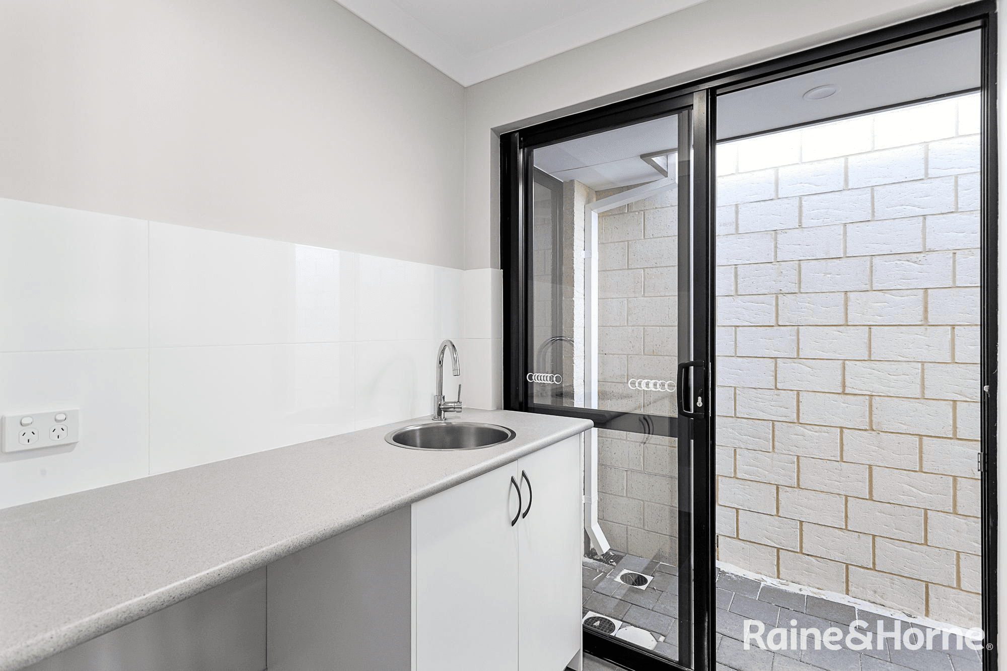 2B Chilgrove Way, BALGA, WA 6061