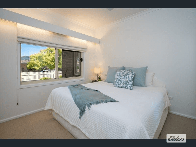 260-262 Highview Crescent, Lavington, NSW 2641