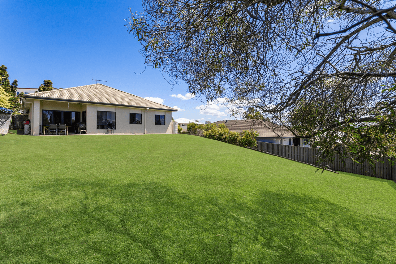 8 Aristotle Avenue, AUGUSTINE HEIGHTS, QLD 4300