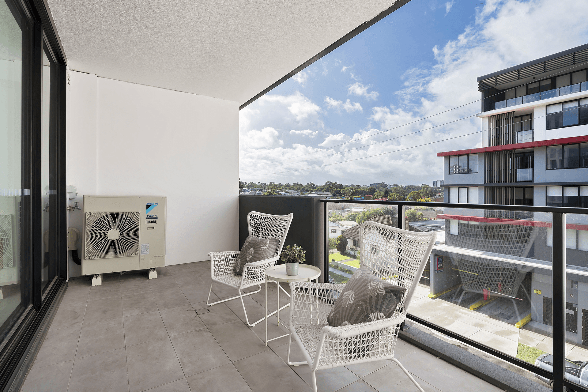 202/77 Edward Street, Carlton, NSW 2218