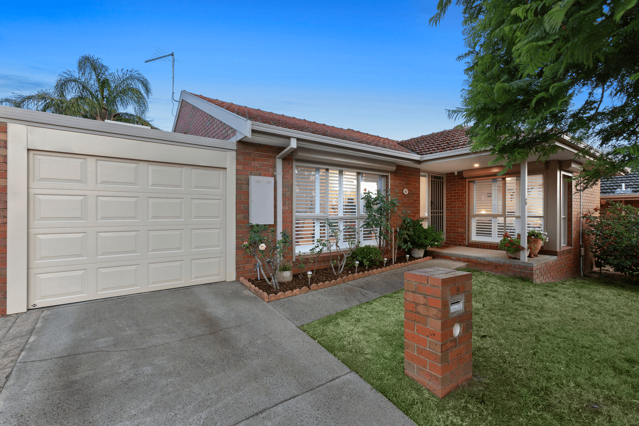 6 Lauren Close, DINGLEY VILLAGE, VIC 3172