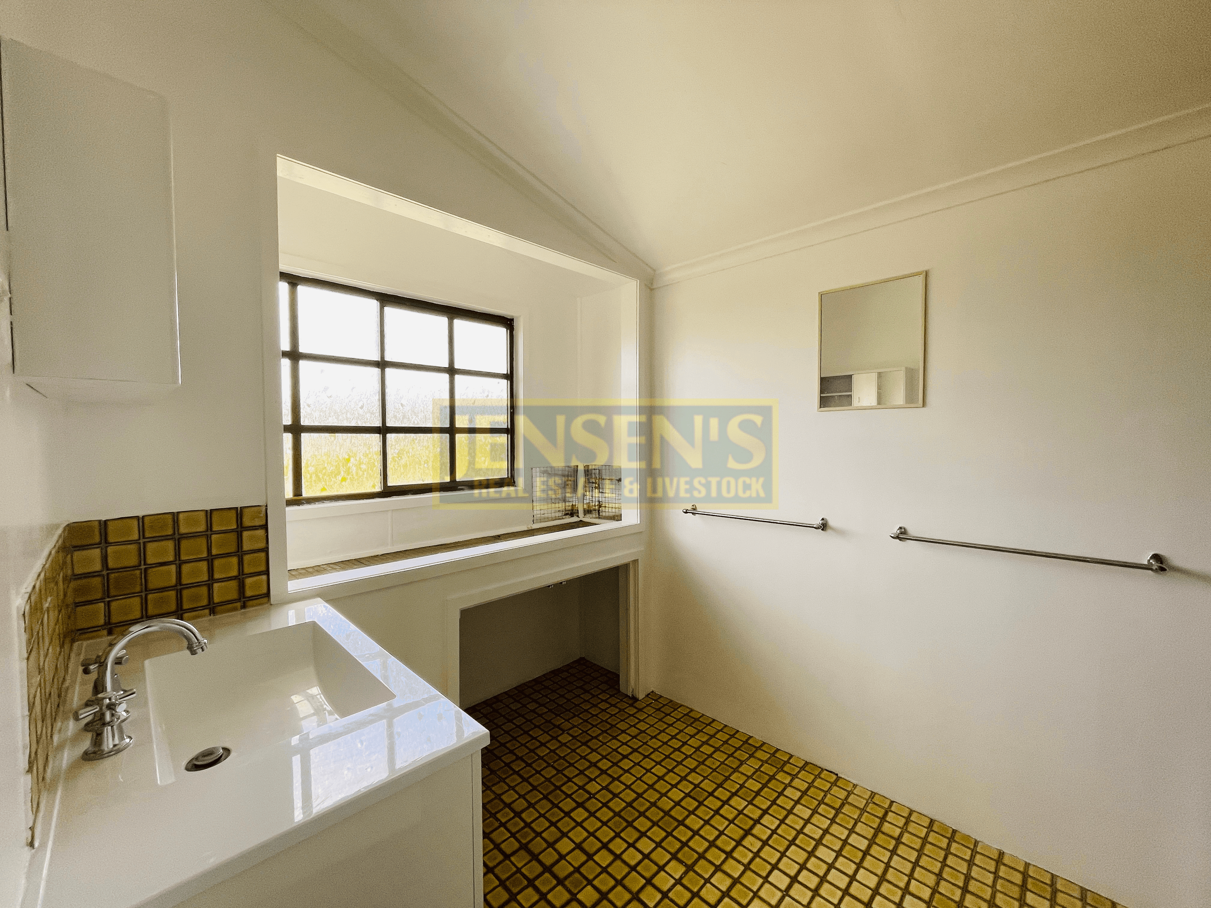 162 Mosman Street, CHARTERS TOWERS CITY, QLD 4820