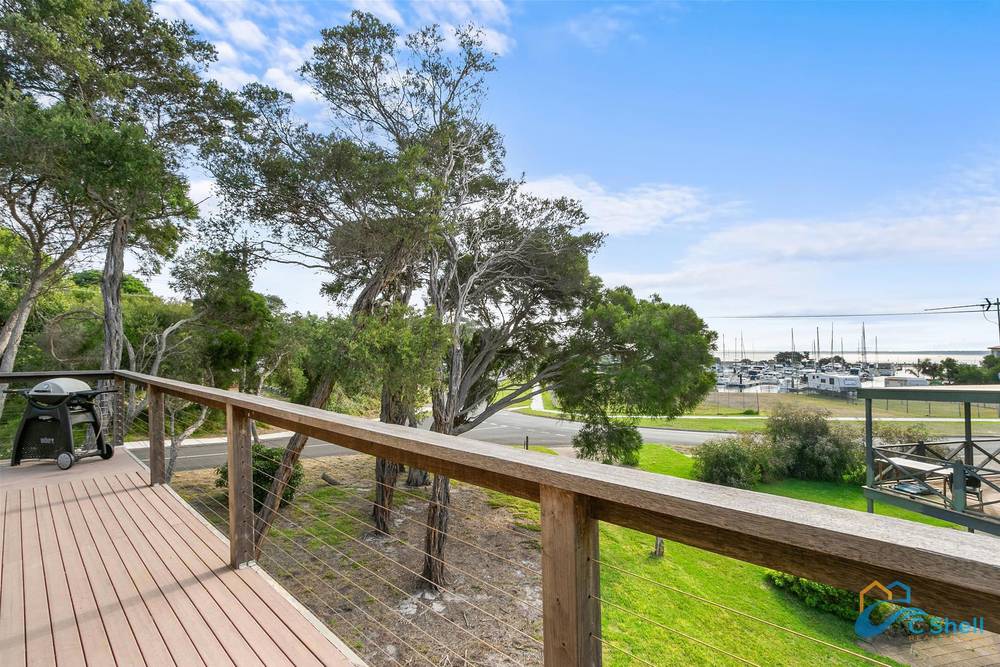 12 Marina Drive, Loch Sport, VIC 3851
