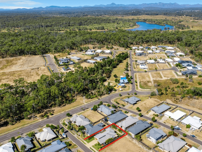 14 Buchanen Street, BOYNE ISLAND, QLD 4680