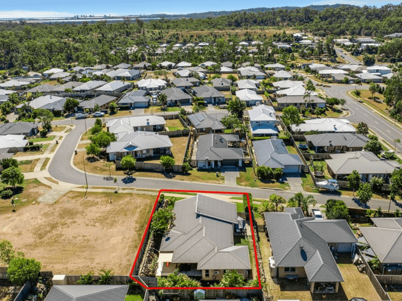 14 Buchanen Street, BOYNE ISLAND, QLD 4680