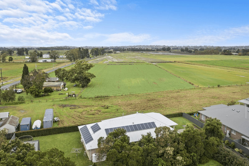 8 Sharkeys Lane, Lorn, NSW 2320