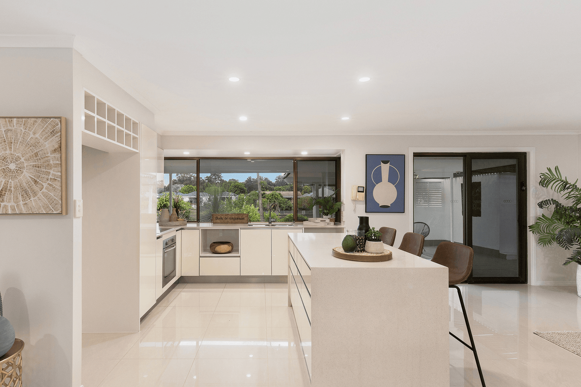 73 Cabana Boulevard, Benowa Waters, QLD 4217