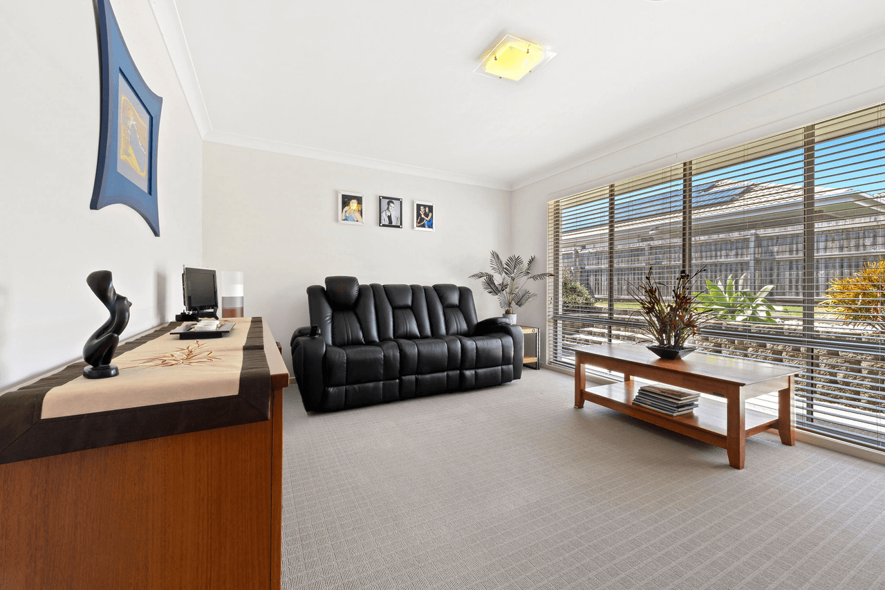 35 Tibouchina St, Mountain Creek, QLD 4557