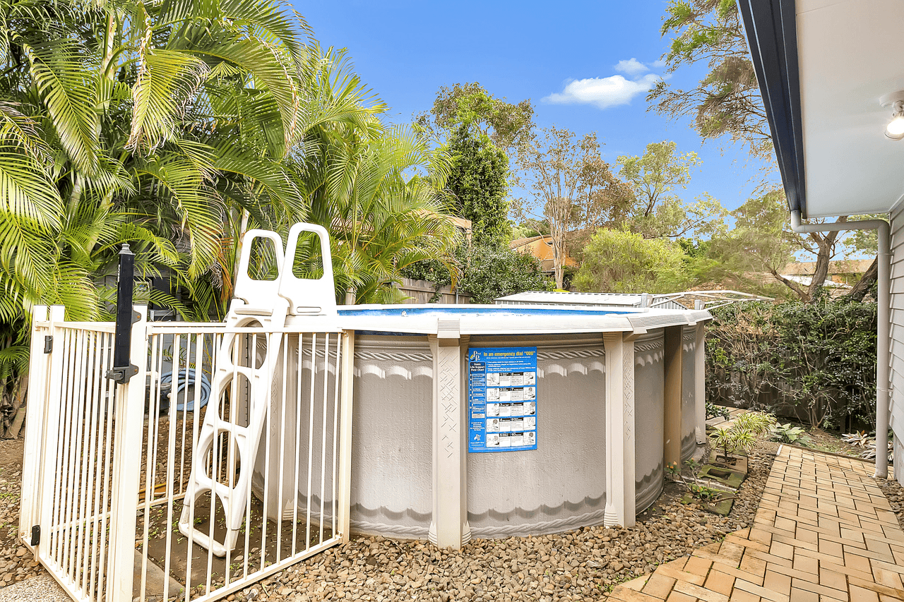 6 Sara Street, ASHMORE, QLD 4214