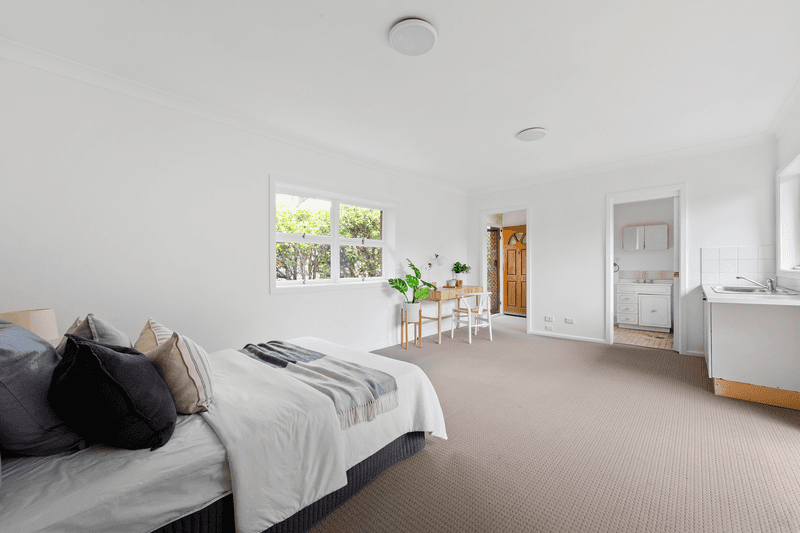 13 Holland Crescent, Frenchs Forest, NSW 2086