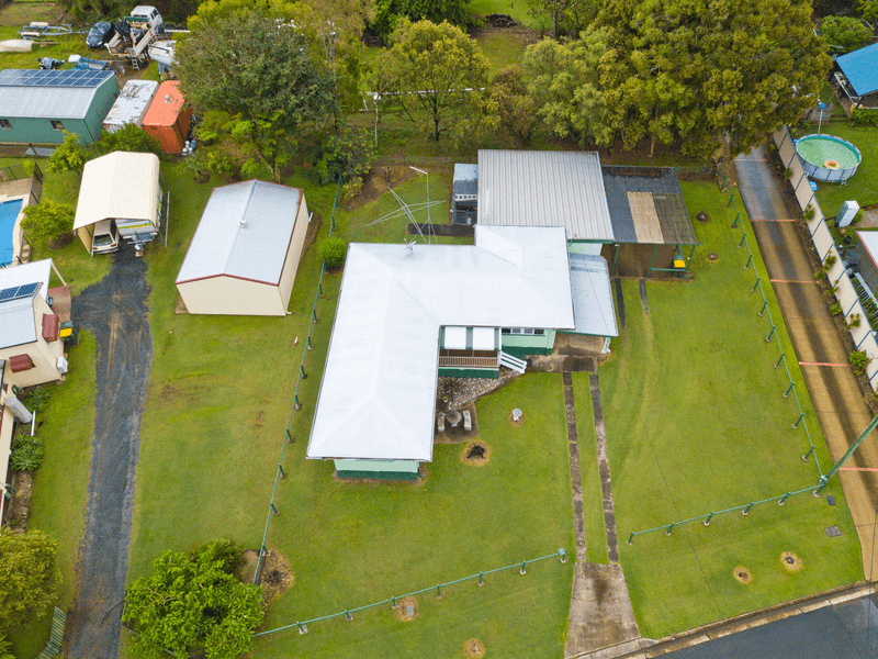 4 Gordon Street, BEAUDESERT, QLD 4285