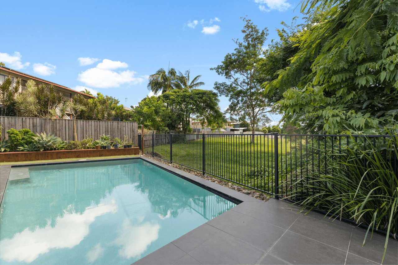 25 Samantha Drive, BLI BLI, QLD 4560