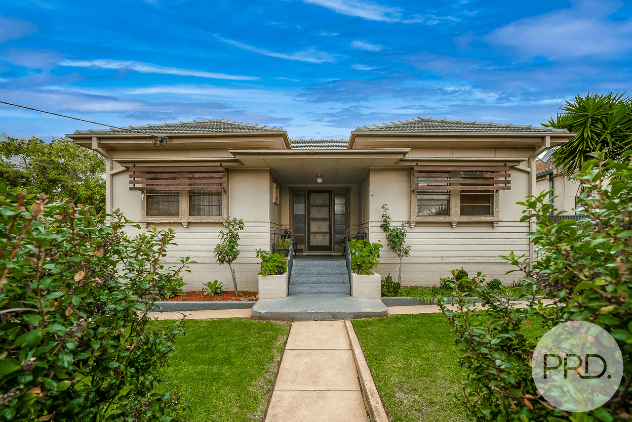 17 Croaker Street, TURVEY PARK, NSW 2650