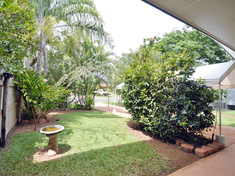 1/7 Pandanus Parade, Nanum, QLD 4874