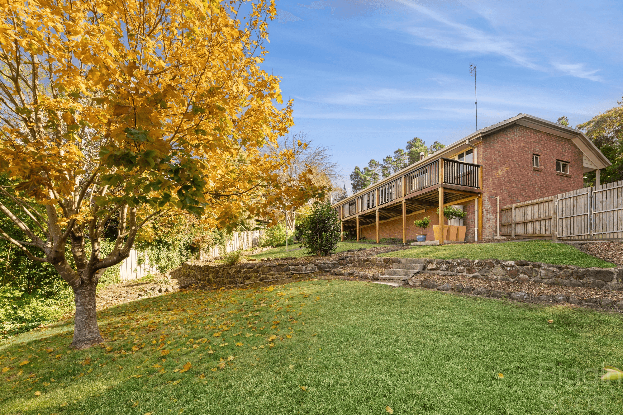 27 Harvey Street, CRESWICK, VIC 3363