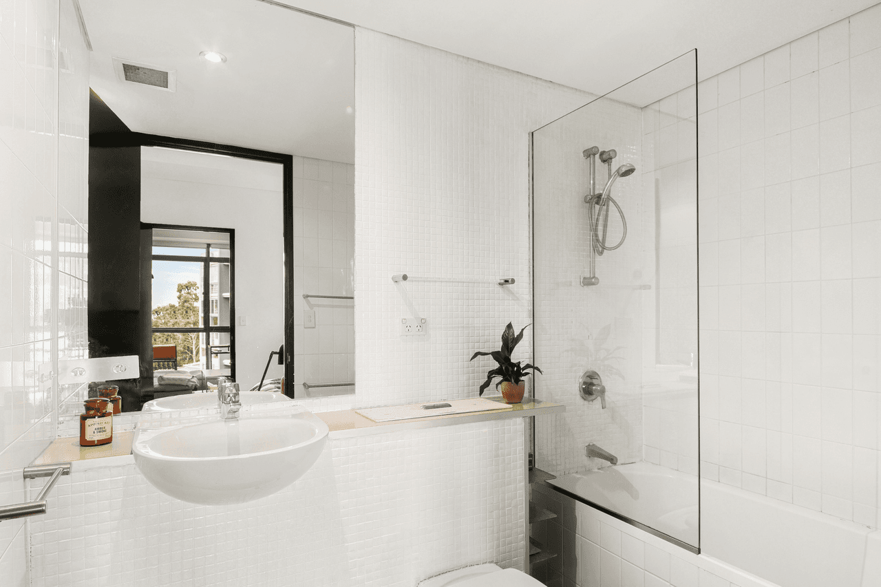 26/10 Pyrmont Bridge Road, Camperdown, NSW 2050