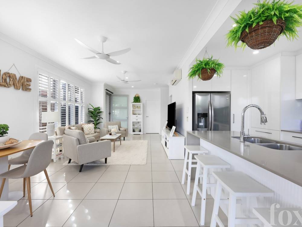 20/1 Waters Close, Hope Island, QLD 4212