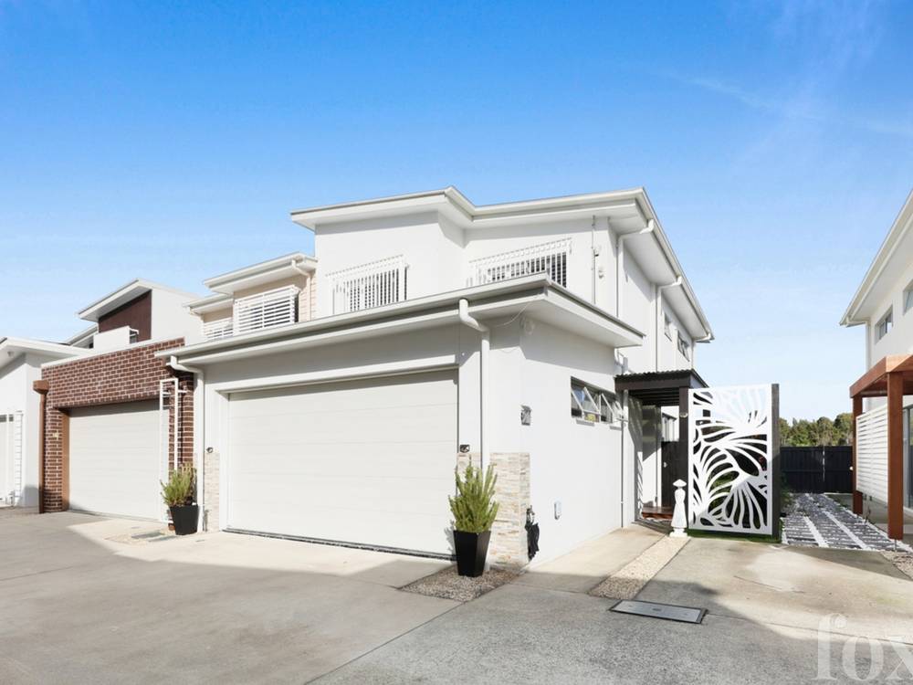 20/1 Waters Close, Hope Island, QLD 4212
