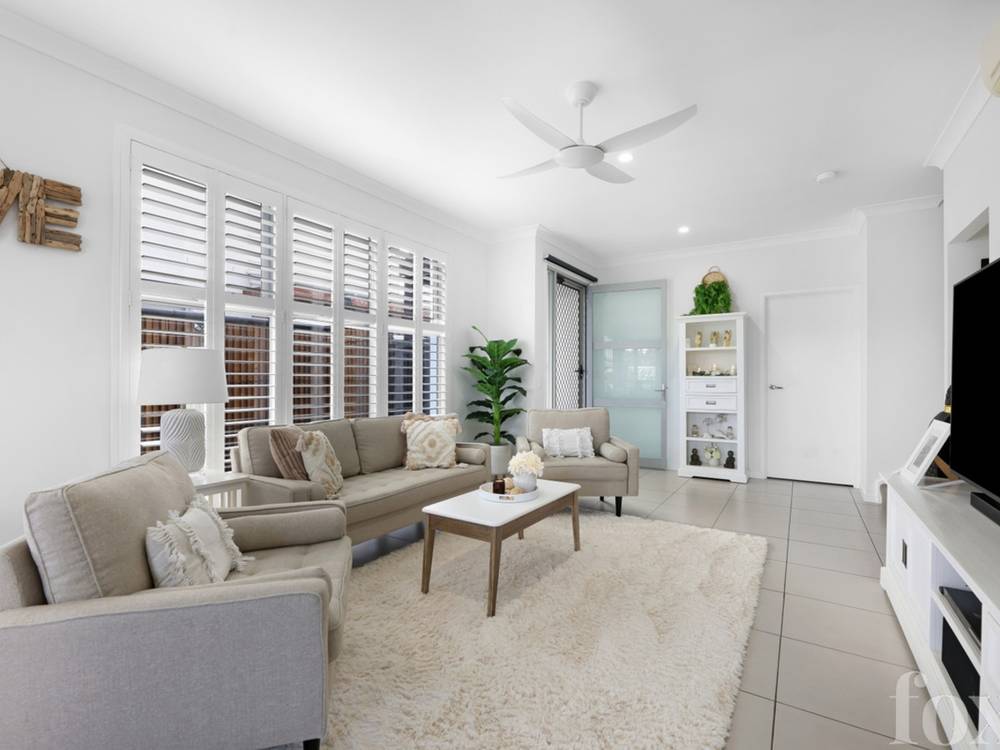 20/1 Waters Close, Hope Island, QLD 4212